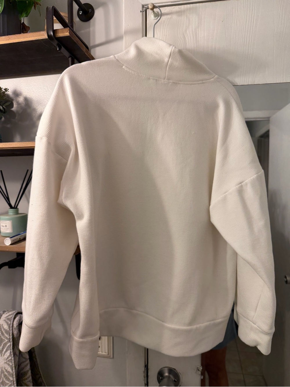 Banana Republic Women’s Mockneck Sweater - Picture 4 of 4
